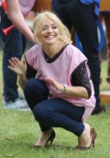 Holly Willoughby feet photo thumbnail