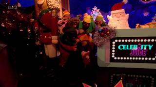 Holly Willoughby feet photo thumbnail