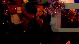 Holly Willoughby feet photo thumbnail