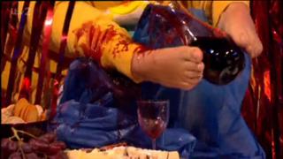 Holly Willoughby feet photo thumbnail