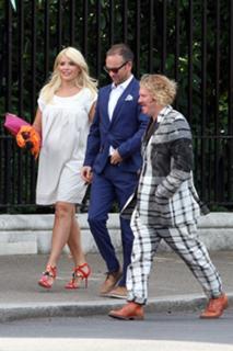 Holly Willoughby feet photo thumbnail