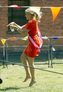 Holly Willoughby feet photo thumbnail