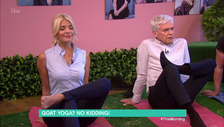 Holly Willoughby feet photo thumbnail