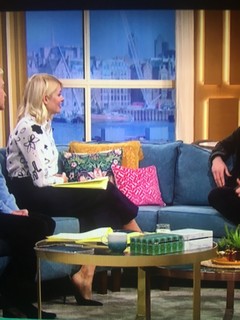 Holly Willoughby feet photo thumbnail