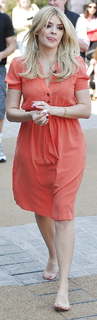 Holly Willoughby feet photo thumbnail