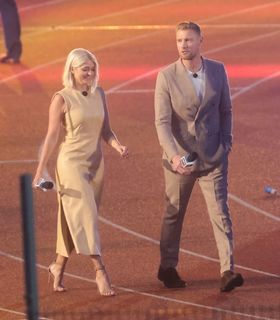 Holly Willoughby feet photo thumbnail