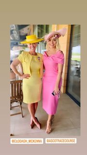 Holly Willoughby feet photo thumbnail