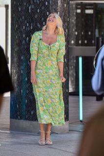 Holly Willoughby feet photo thumbnail