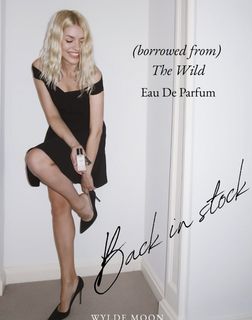 Holly Willoughby feet photo thumbnail