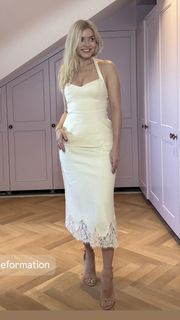 Holly Willoughby feet photo 16