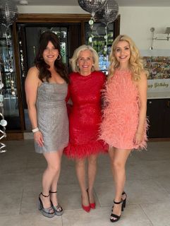 Holly Willoughby feet photo 8