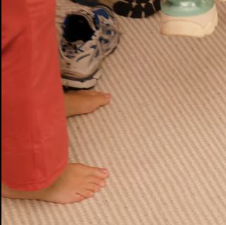 Holly Willoughby feet photo 20
