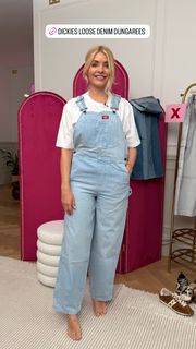 Holly Willoughby feet photo 9