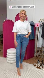 Holly Willoughby feet photo 4
