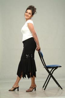 Honey Rose feet photo thumbnail