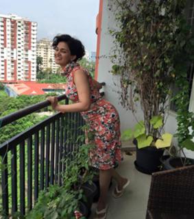 Honey Rose feet photo thumbnail