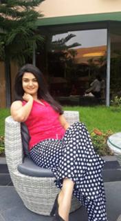 Honey Rose feet photo thumbnail