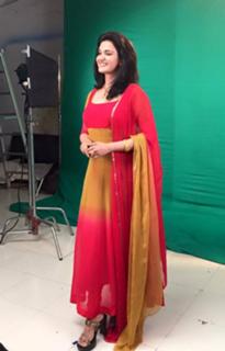 Honey Rose feet photo thumbnail