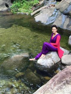 Honey Rose feet photo thumbnail