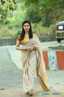 Honey Rose feet photo thumbnail