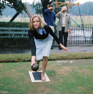 Honor Blackman feet photo 11