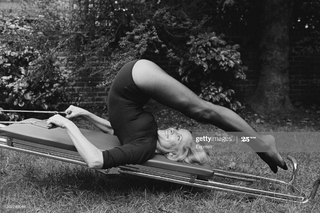 Honor Blackman feet photo 7