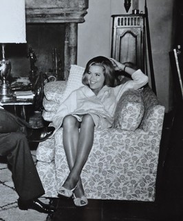 Honor Blackman feet photo 4