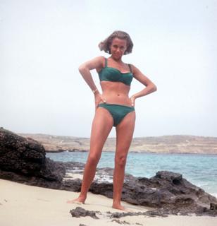 Honor Blackman feet photo 3