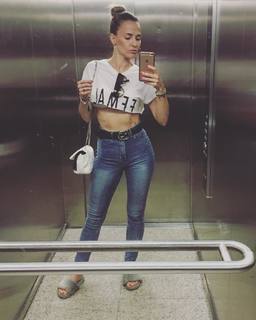 Honorata Witanska feet photo 9