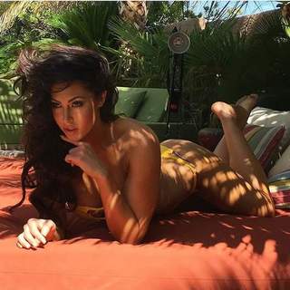 Hope Beel feet photo 9