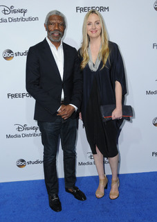 Hope Davis feet photo thumbnail