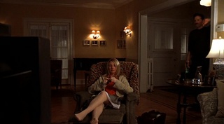 Hope Davis feet photo thumbnail