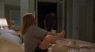 Hope Davis feet photo thumbnail