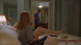 Hope Davis feet photo thumbnail