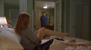 Hope Davis feet photo thumbnail