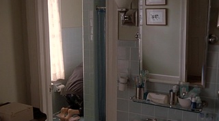 Hope Davis feet photo thumbnail