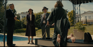 Hope Davis feet photo thumbnail