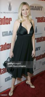 Hope Davis feet photo thumbnail