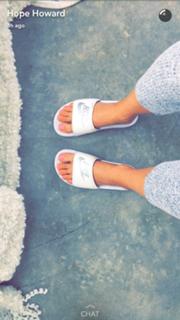 Hope Howard feet photo 1