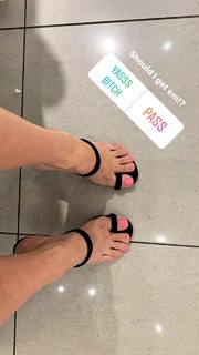 Hope Howard feet photo 15