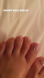 Hope Howard feet photo 7