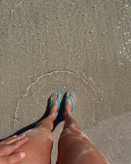 Hope Howard feet photo 18