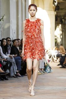 Hoyeon feet photo thumbnail