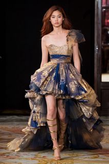 Hoyeon feet photo thumbnail