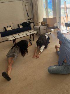 Hoyeon feet photo 2