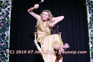 Hudson Leick feet photo 5