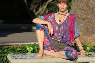 Hudson Leick feet photo 17