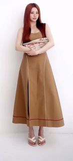 Huh Yun-jin feet photo thumbnail