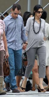 Huma Abedin feet photo 1
