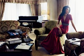 Huma Abedin feet photo 3
